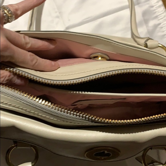Beautiful Coach Cream Tote - Picture 8 of 8